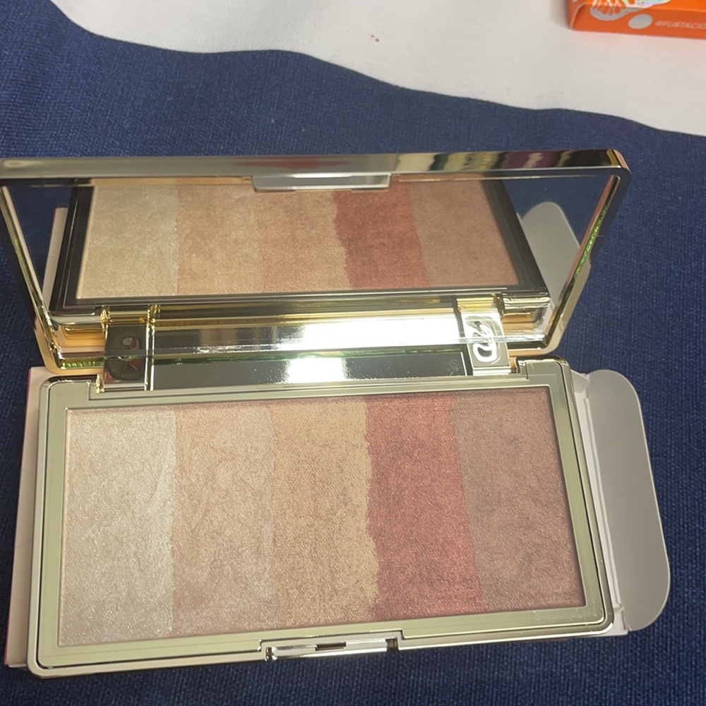 New #glowdient makeup